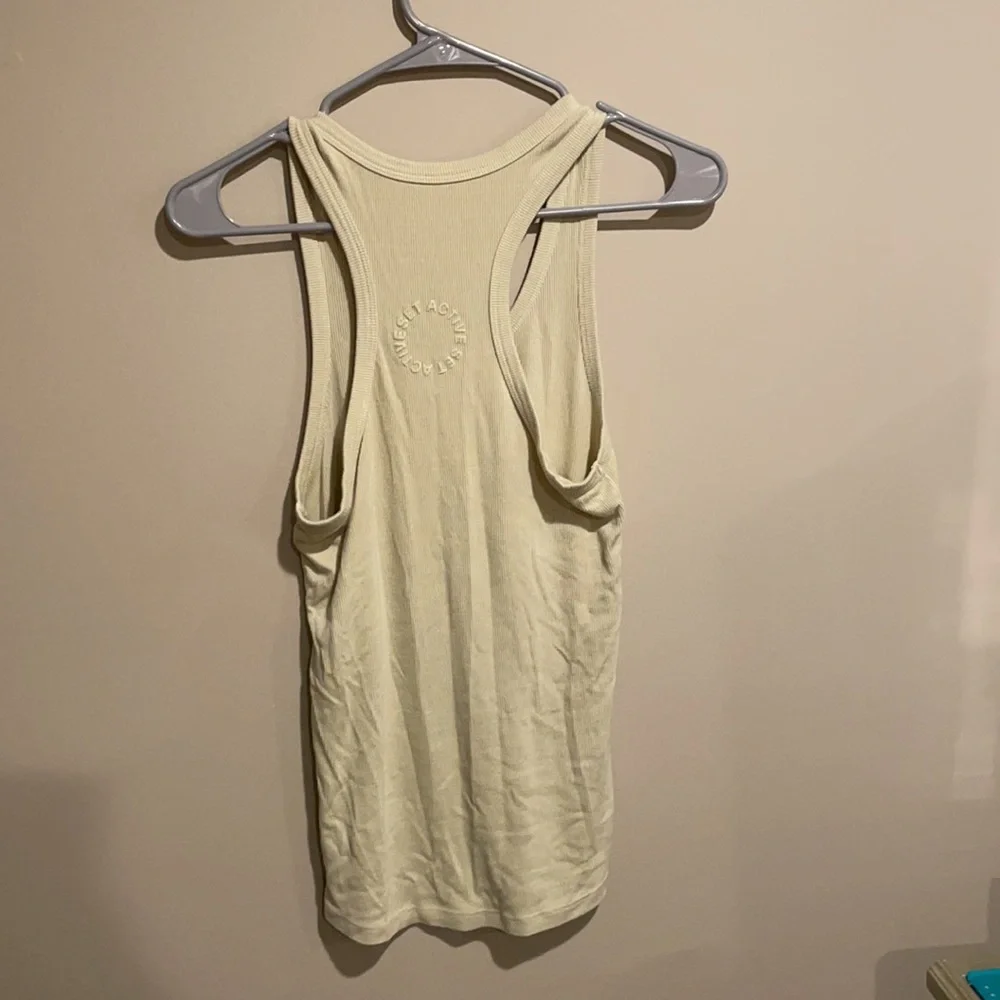 Set Active Racerback Tank - Picture 2 of 3